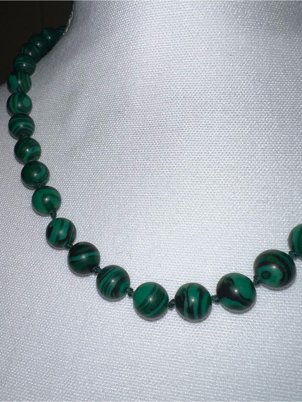Green Malachite Statement Chunky Beaded Necklace Silver Tone One Size